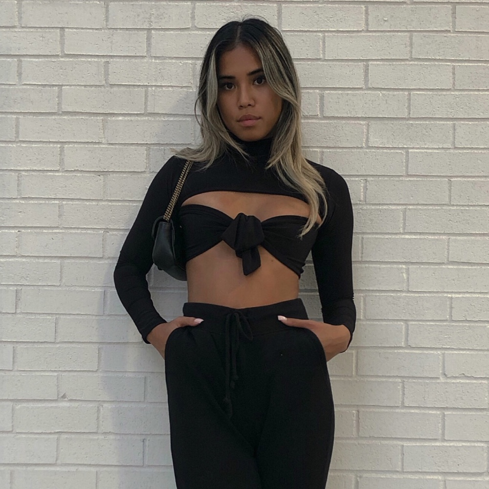 Meet your Posher, Cara